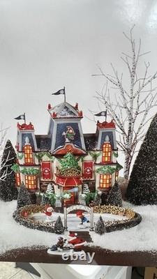 Dept 56 North Pole SeriesGlacier Park Pavilion Holiday Gift Set Please Read