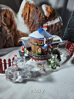 Dept 56 North Pole Village Arts Hobbies and Crafts