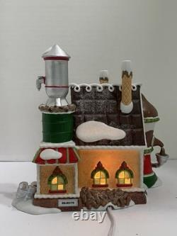 Dept 56 North Pole Village Cocoa Chocolate Works 805545 Lighted Box