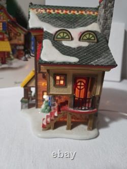 Dept 56 North Pole Village Lego Building Creation Station #56735