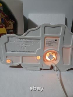 Dept 56 North Pole Village Lego Building Creation Station #56735