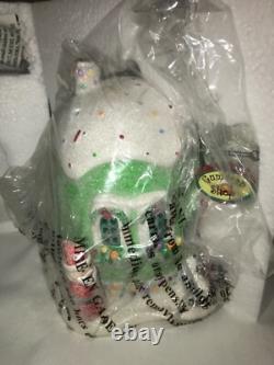 Dept 56 North Pole Village Santa's Sweet Shop, Gumdrop Shop 4020950 2011 Retired