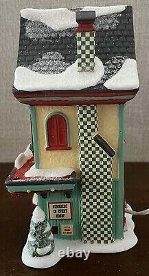 Dept 56 North Pole WELCOMING CHRISTMAS, Holiday Gift Set of 2, 6002292, EW