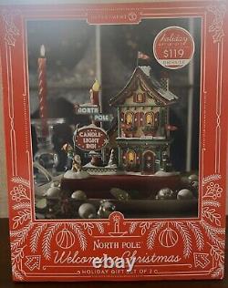 Dept 56 North Pole WELCOMING CHRISTMAS, Holiday Gift Set of 2, 6002292, EW