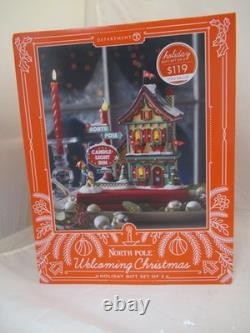 Dept 56 North Pole WELCOMING CHRISTMAS Holiday Gift Set of 2 #6002292 NEW withBox