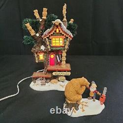 Dept. 56 North Pole Woods Chisel McTimber Art Studio #56.56887 (Bear included)