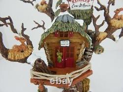 Dept 56 North Pole Woods Reindeer Care & Repair #56882 Good Condition withBox