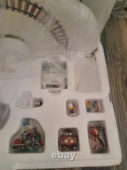 Dept 56 North Star Commuter Train Station #56.56782 (COMPLETE) EUC North Pole