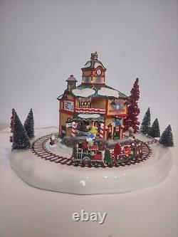 Dept 56 North Star Commuter Train Station Animated North Pole Series