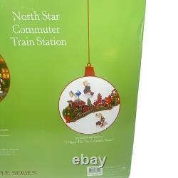 Dept 56 North Star Commuter Train Station North Pole Series 56782 retired 2005