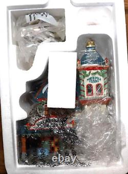 Dept 56 Northern Lights Depot 4030713 North Pole Village Christmas