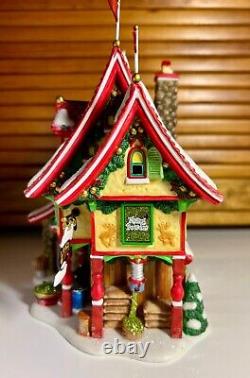 Dept 56 Reindeer Flying Feed Store North Pole Series Village