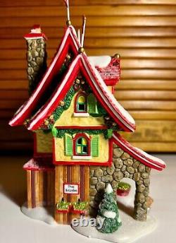 Dept 56 Reindeer Flying Feed Store North Pole Series Village