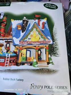 Dept 56 Rubber Duck Factory North Pole Series 2007 Retired 799920 RARE new