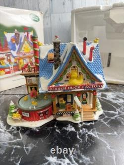 Dept 56 Rubber Duck Factory North Pole Series 2007 Retired 799920 TESTED WORKS