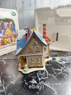 Dept 56 Rubber Duck Factory North Pole Series 2007 Retired 799920 TESTED WORKS