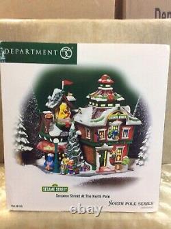 Dept 56-SESAME STREET AT THE NORTH POLE-#56-56799. Preowned-Mint Condition