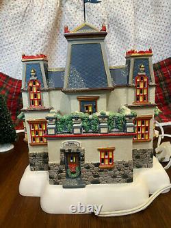 Dept 56 SPECIAL EDITION Glacier Park Pavilion North Pole Rink Village Animated