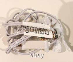 Dept 56 Santa's Little Cakes 4044833 North Pole Sweet Shop Retired