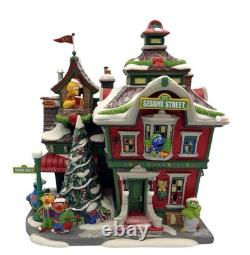 Dept 56 Sesame Street At The North Pole Village + Christmas Gifts From Elmo 2006