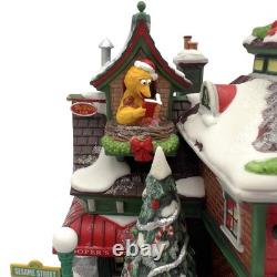 Dept 56 Sesame Street At The North Pole Village + Christmas Gifts From Elmo 2006