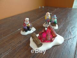 Dept 56 Up North Outhouse Marshmallow Around Campfire Elf Christmas Village Lot