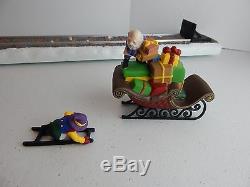 Dept 56 Village Loading the Sleigh #52732 D56 NP Never Displayed