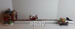 Dept 56 Village Loading the Sleigh #52732 D56 NP Very Good Condition