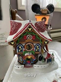 Dept 56 WALT DISNEY SHOWCASE MICKEY'S NORTH POLE HOLIDAY PLAYHOUSE HOUSE NOTE