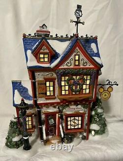 Disney Dept 56 Christmas Carol Snow Village Scrooge McDuck Marley Counting House