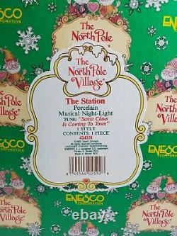 Enesco Musical Night Light THE STATION North Pole Village 424331 Sandi Zimnicki