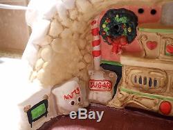 Enesco North Pole Village 1986 Santa's Bakery with light and musical tune