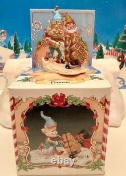 Enesco North Pole Village Bakery Fronsie #830895 (1992) Sandra Zimnicki