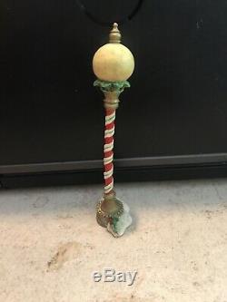 Enesco North Pole Village Elves Accessory Lamp Post Euc