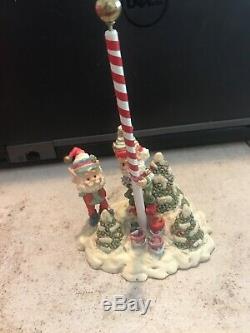 Enesco North Pole Village Elves Razzle & Dazzle Painting Flag Pole Euc