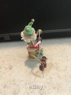 Enesco North Pole Village Elves Twiddles The Tailor Shop Elf! Euc