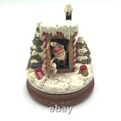 Enesco North Pole Village Music Box 876879 Santa Simon in the Outhouse Zimnicki
