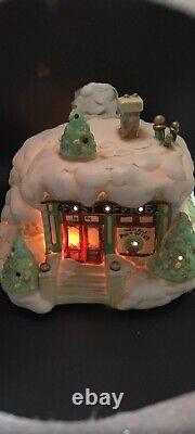 Enesco North Pole Village Post Office Porcelain Musical Night Light Building