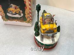 Enesco North Pole Village. RAMBLING SANTA MUSICAL