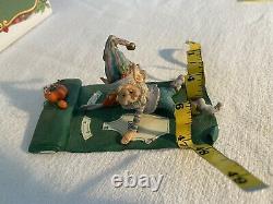 Enesco Sandy Zimnicki PINKY 831565 North Pole Village RARE GREEN