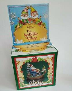 Enesco THE NORTH POLE VILLAGE, Santa Claus music box 876577 rare Sandi Zimnicki