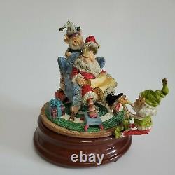 Enesco THE NORTH POLE VILLAGE, Santa Claus music box 876577 rare Sandi Zimnicki