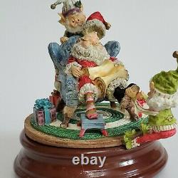 Enesco THE NORTH POLE VILLAGE, Santa Claus music box 876577 rare Sandi Zimnicki