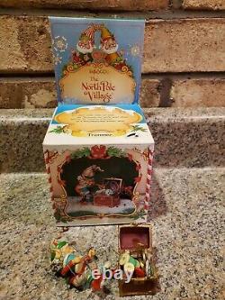 Enesco The North Pole Village Trimmer Elf Sandy Zimnicki 831611 RARE (Broken) Y7