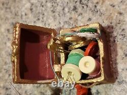 Enesco The North Pole Village Trimmer Elf Sandy Zimnicki 831611 RARE (Broken) Y7