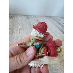 Enesco sandi zimnicki squirt North Pole village elf firefighter fire hydrant