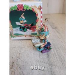 Enesco snippet elf reading North Pole Village vintage Xmas accessory figure