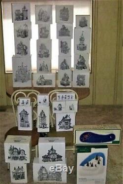 Giant 32pc Heritage Village Collection North Pole Series Christmas Set