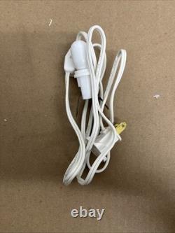 Great Condition Department 56 Santa's Toy Company 56893 North Pole Series W Box