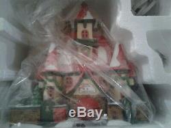 Heritage Village Collection (pk 21) route 1 north pole home of mr & mrs claus